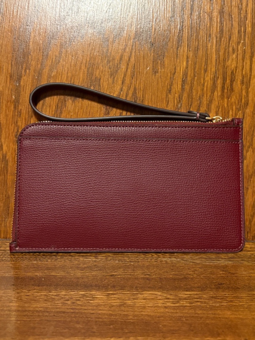 NWOT-Kate Spade-Lucy-Med L-Zip Wristlet-Spade Flower Embroidery-Dark Merlot-$159 - Picture 2 of 7